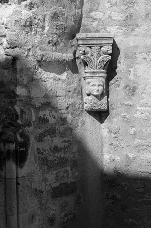 Chapiteau roman